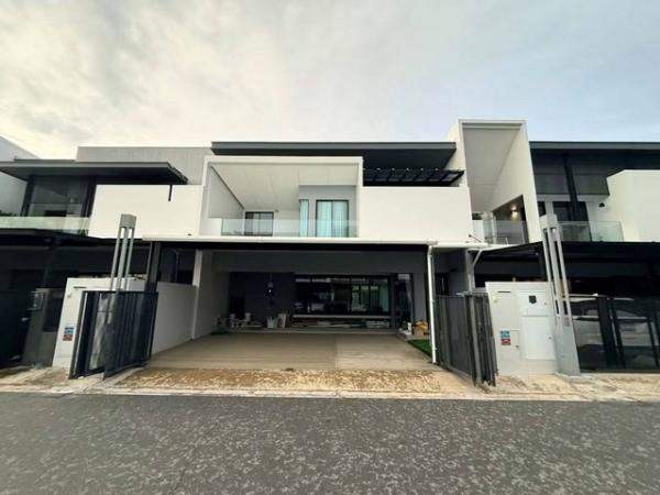 ให้เช่าบ้านเดี่ยว 2 ชั้น 225 ตรม. โครงการวีเว่ บางนา กม.7 Vive bangna km.7 ใกล้เมกะบางนา เพียง 150 เมตร