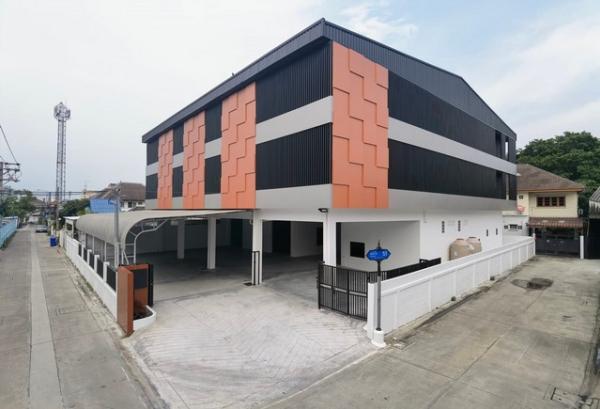 ให้เช่าอาคารสำนักงาน 3 ชั้นพร้อมโกดัง พื้นที่รวม 2,042 ตรม. สุขุมวิท 107 แบริ่ง 15 ใกล้ BTS แบริ่ง MRT ศรีแบริ่ง