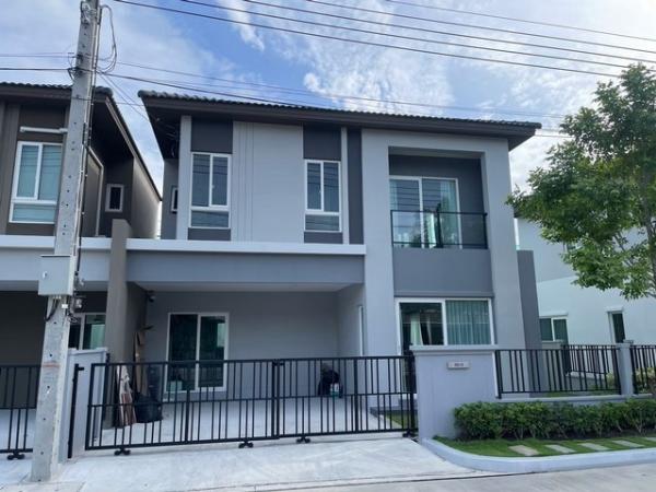 ให้เช่าบ้านแฝดหรู 2 ชั้น โครงการ แกรนด์ พลีโน่ เมกาบางนา (Grande Pleno Mega Bangna) บ้านใหม่สภาพดี ตกแต่งครบพร้อมเข้าอยู่
