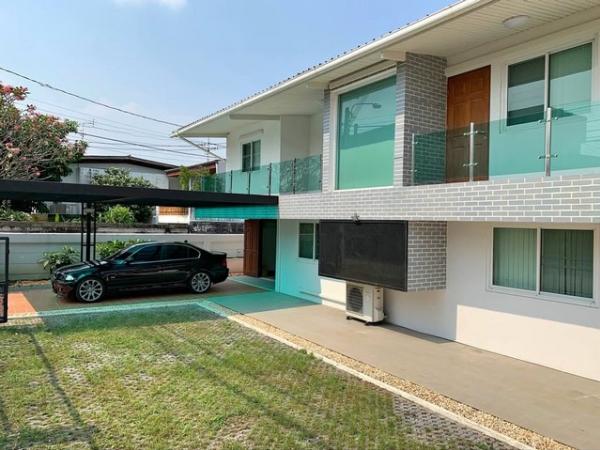ให้เช่าโฮมออฟฟิศ 450 ตร.ม. บนเนื้อที่ 100 ตร.ว. เสนานิคม 1 ซอย 17 ใกล้ BTS เสนานิคม ** เลี้ยงสัตว์ได้ ** จดทะเบียนได้