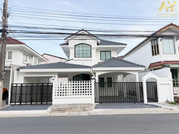 บ้านเดี่ยว 50 ตร.ว หมู่บ้านชลลดา สายไหม 34 ฟังก์ชันครบ 4 นอน 3 จอด พร้อมห้องนอนชั้นล่าง ตอบโจทย์ครอบครัวทุกเจน ในราคาเพียง 5.89 MB. คุ้มสุดๆ