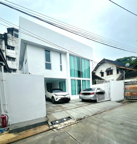 ขาย บ้านเดี่ยว 2 ชั้น ซอย รัชดา 32 บ้านรีโนเวทใหม่ Minimal style ตกแต่งพร้อมเข้าอยู่ ใกล้MRTลาดพร้าว 095-164-2956 BH