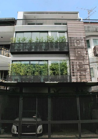 #ให้เช่าบ้าน 4 ชั้น ใจกลางอารีย์-พญาไท ซอยพหลโยธิน8 #เหมาะสำหรับทำAir-BNB ออฟฟิต  #ใกล้BTSอารีย์ 095-164-2956 GG