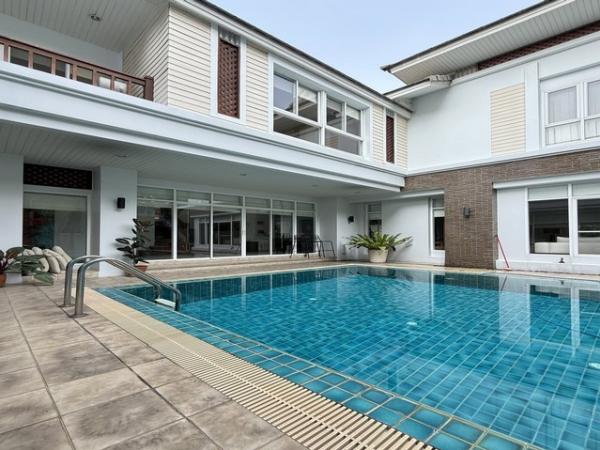 รหัสC7338 ให้เช่าบ้านพลูวิลล่า 2ชั้น ย่านใจกลางเมืองถนนสุขุมวิท ใกล้ทองหล่อ เอกมัย พระราม 4